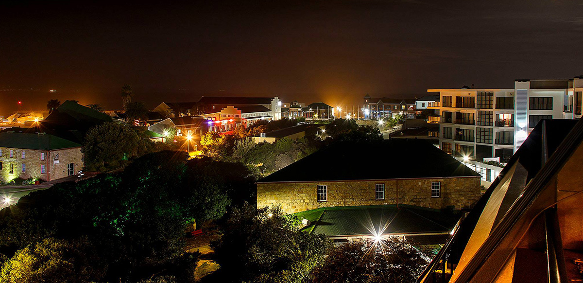 Old Post Tree Square